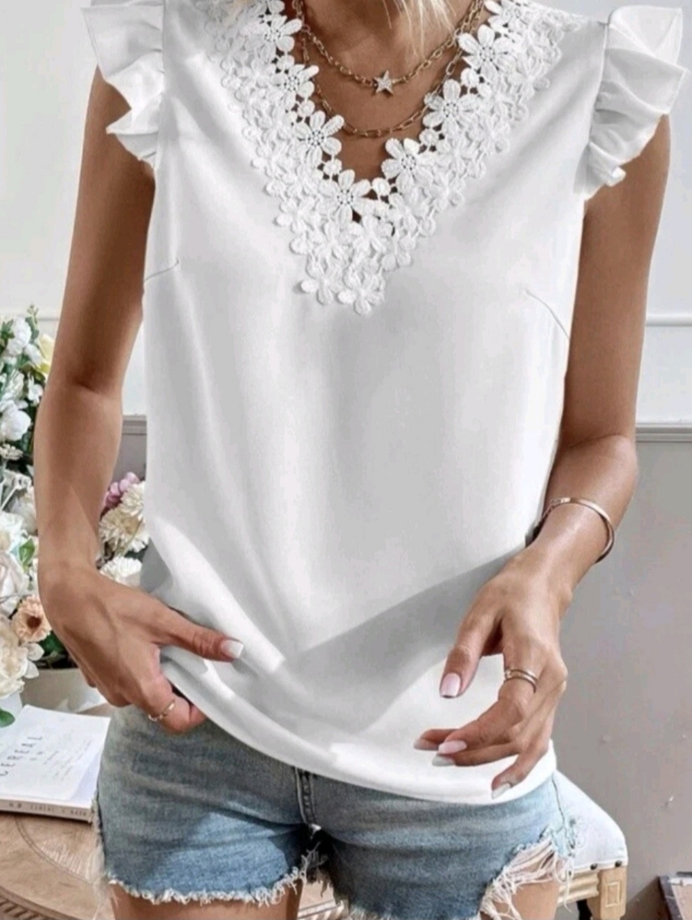 Women's White Blouse with Floral Embroidery and Ruffled Sleeves, Size L (Used)